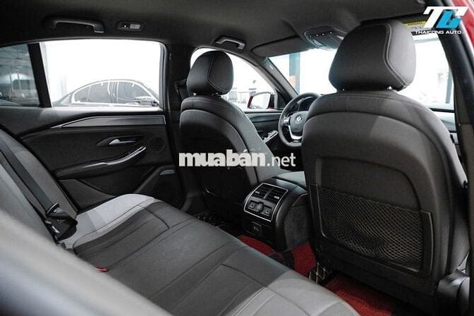 VinFast Lux A2.0 2022 lướt trang bị option nhiều