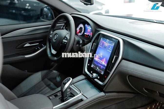 VinFast Lux A2.0 2022 lướt trang bị option nhiều