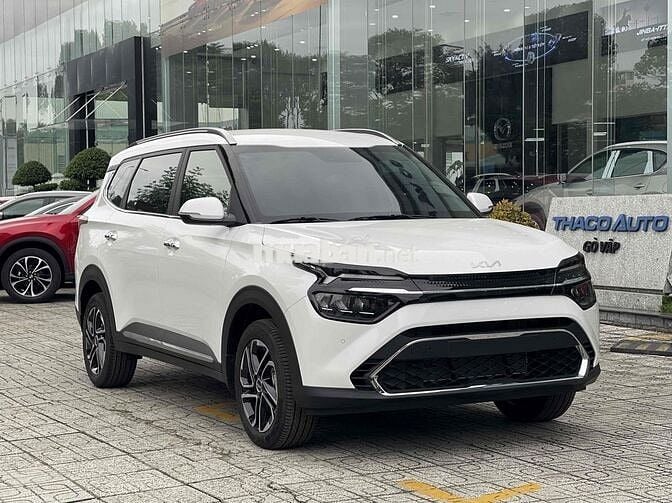 Kia Carens 2025 1.5G Luxury - Giảm 50% thuế