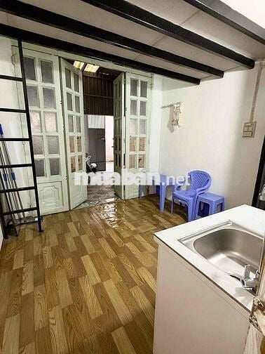 Cho Thuê phòng hẻm 88 nguyễn văn quỳ cách UFM-KCX 3km