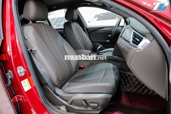 VinFast Lux A2.0 2022 lướt trang bị option nhiều