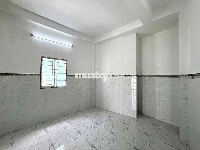 Cho Thuê Nhà Nguyên Căn 1trệt + 2 Lầu + 1ST, 3PN, 2WC, Ngay Tôn Đản Q4