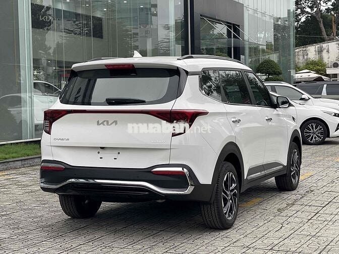 Kia Carens 2025 1.5G Luxury - Giảm 50% thuế
