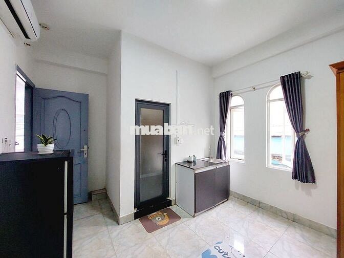 PHÒNG CỬA SỔ - THANG MÁY - FULL NỘI THẤT GẦN ETOWN