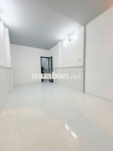 SIÊU HIẾM 613/ BA THÁNG HAI Q10, NHÀ 3 TẦNG, 3PN, GIÁ TỐT CHỈ 5.7 TỶ