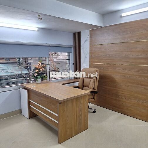 CC cho thuê văn phòng đủ đồ đẹp mới ngõ ô tô phố Vũ Thạnh thang máy
