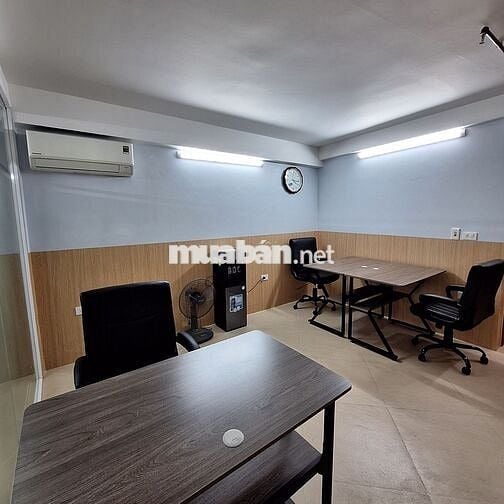 CC cho thuê văn phòng đủ đồ đẹp mới ngõ ô tô phố Vũ Thạnh thang máy