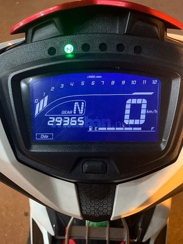 Cần bán Ex 150 Trắng đỏ Nguyên Zin