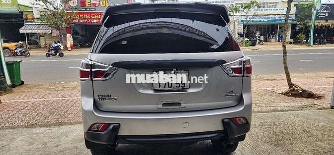 Isuzu Mu-X 2017 Số sàn Máy dầu Bạc