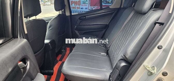 Isuzu Mu-X 2017 Số sàn Máy dầu Bạc