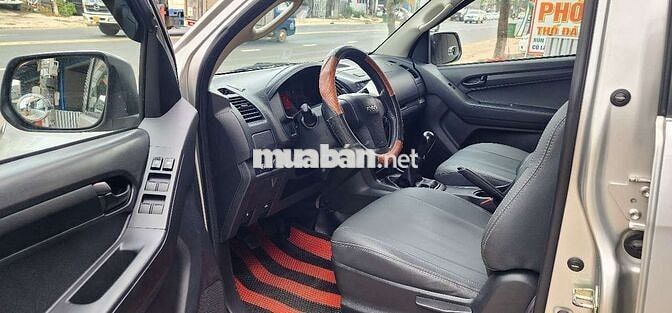 Isuzu Mu-X 2017 Số sàn Máy dầu Bạc