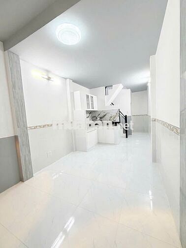 SIÊU HIẾM 613/ BA THÁNG HAI Q10, NHÀ 3 TẦNG, 3PN, GIÁ TỐT CHỈ 5.7 TỶ