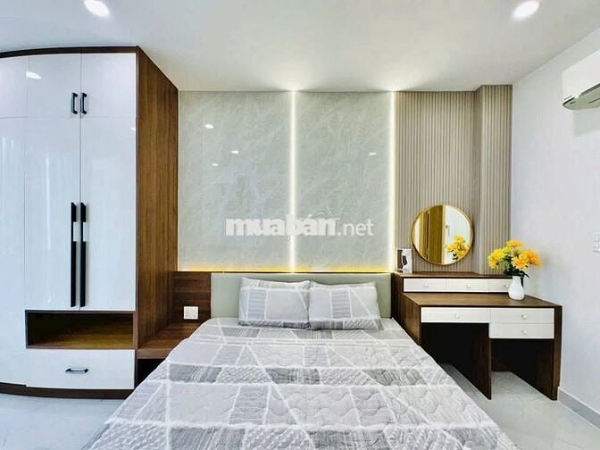 Nhà ngay Chợ Đông Quang đường Bùi Văn Ngữ Q12 Hẻm thông ô tô qua lại