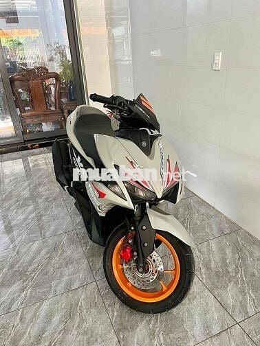 Yamaha NVX 2019 màu Xám