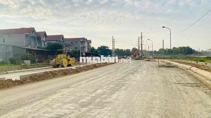 Sổ đỏ trao tay, đất đô thị, hiếm trong khu, phân lô ô tô tránh, 65m