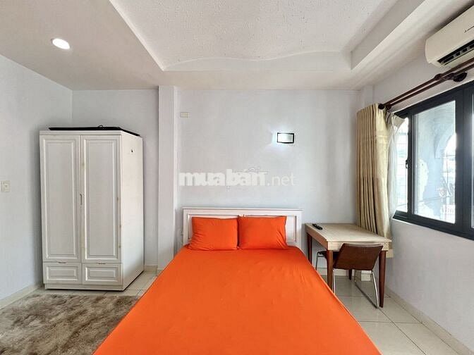 CĂN HỘ CỬA SỔ TRỜI FULL NỘI THẤT NGAY NGÃ BẢY LÝ THÁI TỔ - TỰ DO