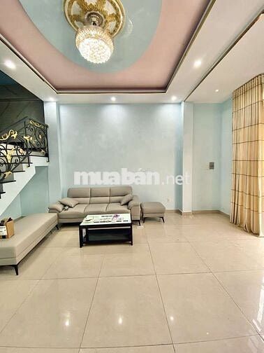 Nhà 2 MT -  3 tầng - 2pn , 3wc - giá chỉ 5,5 tỷ