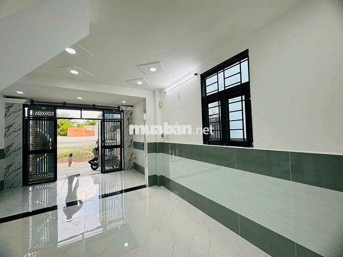 Nhà ngay Chợ Đông Quang đường Bùi Văn Ngữ Q12 Hẻm thông ô tô qua lại