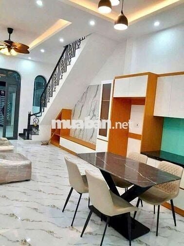 Cho thuê nhà 4pn 2wc hẻm Lê Hồng Phong Phú Lợi