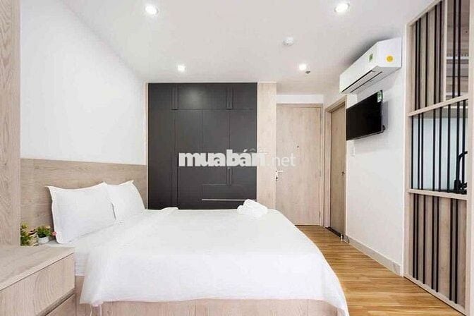 CHDV Full NT Máy Giặt Riêng Ngay Ngã Tư Hàng Xanh Tại Nguyễn Gia Trí