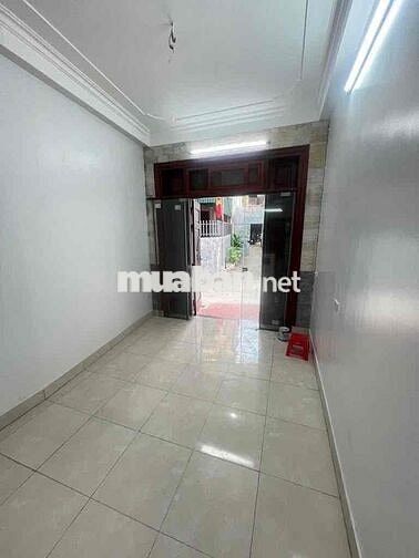 Dưới 6 tỷ có nhà đẹp 7 chỗ đỗ cửa Thọ Am-mặt ngõ oto thông-45m*3T;MT4m