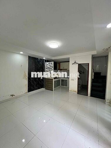 Nhà Nguyên Căn Cho Thuê ( Có Sân Thượng )