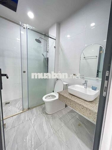 SIÊU PHẨM TONE TRẮNG CAO CẤP VIEW KÍNH FULL NỘI THẤT Ở LÝ CHIÊU HOÀNG