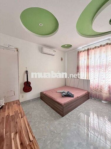 TÂN PHÚ 1/ Giá 5,29Ty DT 64M2 NGANG KHỦNG 8M , CÁCH 10M RA MẶT TIỀN