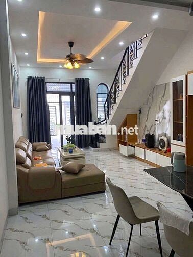 Cho thuê nhà 4pn 2wc hẻm Lê Hồng Phong Phú Lợi