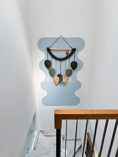 Nhà 1 trệt, 1 lầu Full nội thất cao cấp 