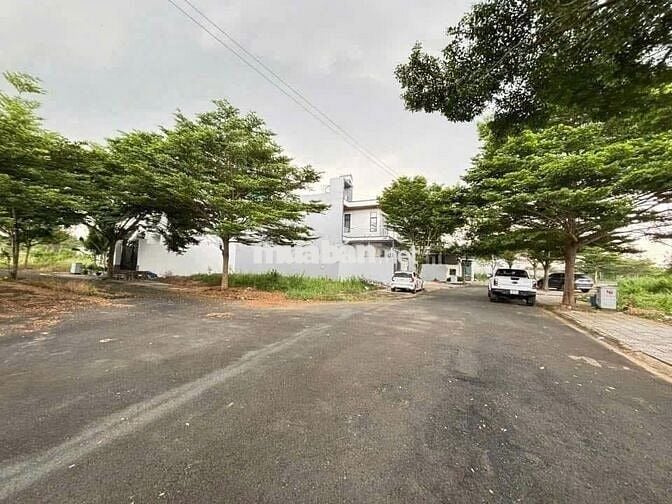 THANH LÝ GẤP LÔ ĐẤT (100M2) FULL THỔ CƯ GIÁ CHỈ 990 TRIỆU