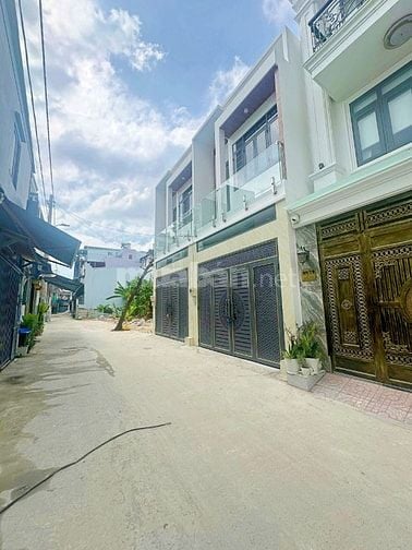 NHÀ 1 LẦU ĐƯỜNG 6M THÔNG CÁCH PHẠM VĂN ĐỒNG 300M NGAY CHỢ HIỆP BÌNH