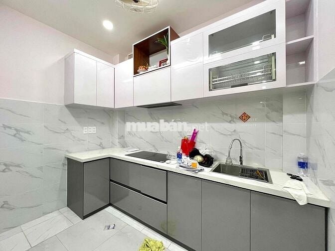 NNC 1 Trệt 2 Lầu 4PN 3WC 3.3x10m2 Mới Keng HXH Ngay Chợ Bàn Cờ Q3