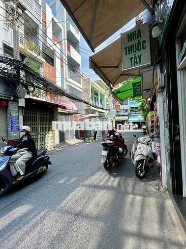 Cho thuê nguyên căn mặt tiền hẻm xe tải 285/132 CMT8 Q10