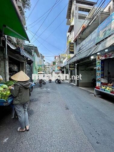 Cho thuê nguyên căn mặt tiền hẻm xe tải 285/132 CMT8 Q10