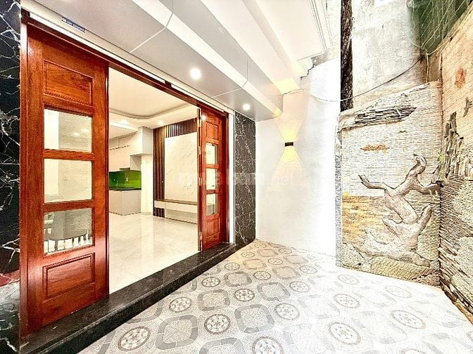 Hiếm 36m2 MT 4,3m khổ đất đẹp mà có 9,8 tỷ nhà 5T thang máy VănChuong