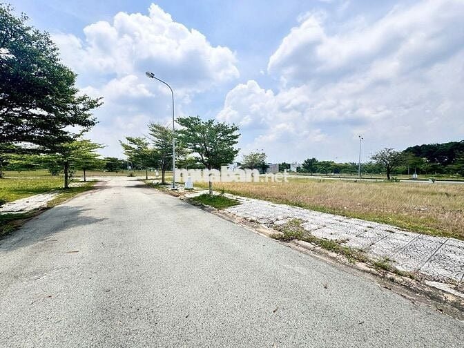 THANH LÝ GẤP LÔ ĐẤT (100M2) FULL THỔ CƯ GIÁ CHỈ 990 TRIỆU