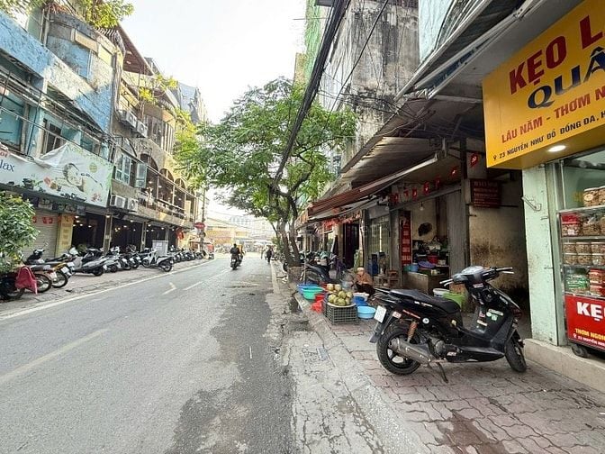 Phố Nguyễn Như Đổ - Đống Đa – 81 M2 – 5 T – MT 6 M – Giá 19.3 Tỷ. 
