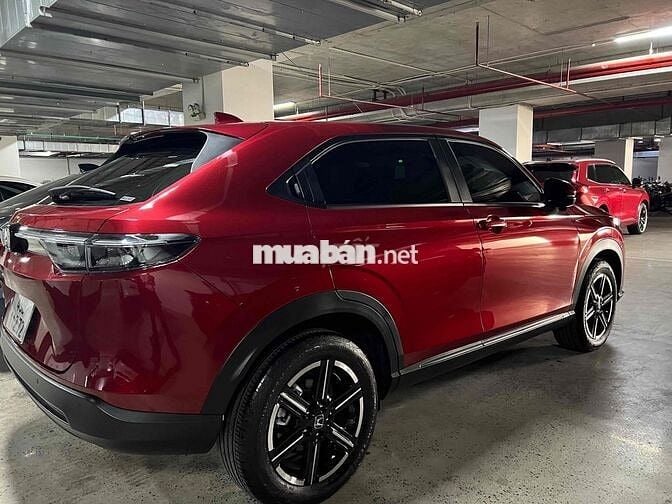 Honda HRV L Sensing 2025 Đỏ 2300 km, quá đẹp, Zin