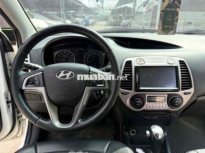 HUYNDAI I20 2011 TỰ ĐỘNG ,XE RẤT ĐẸP