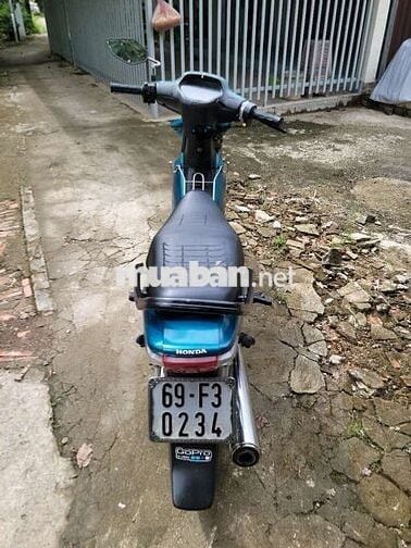 Wave 110 may em giay to hop lê gia sinh vien