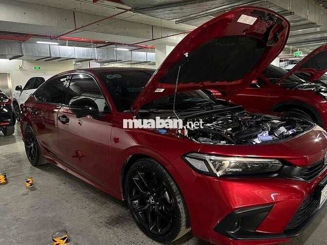 Civic RS 25100 km Đỏ, Xe đẹp, hãng bán đã test xe
