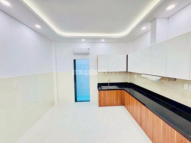 NHÀ 1 LẦU ĐƯỜNG 6M THÔNG CÁCH PHẠM VĂN ĐỒNG 300M NGAY CHỢ HIỆP BÌNH