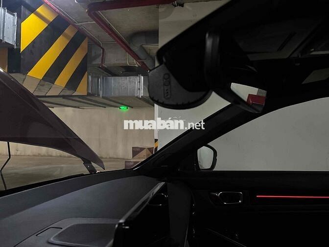 Civic RS 25100 km Đỏ, Xe đẹp, hãng bán đã test xe