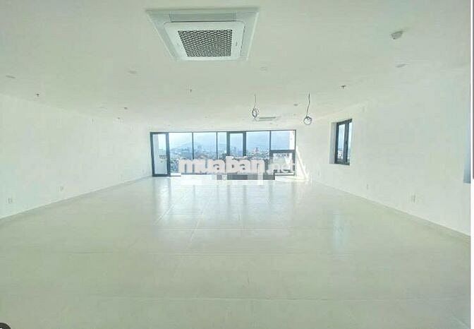 Tòa nhà mới xây  406A Cộng Hòa DT 6m x 26m