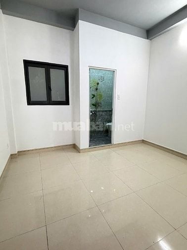 Chính chủ cần bán gấp NhàMặt tiền hiếm – vị trí vàng Lạc Long Quân Q11