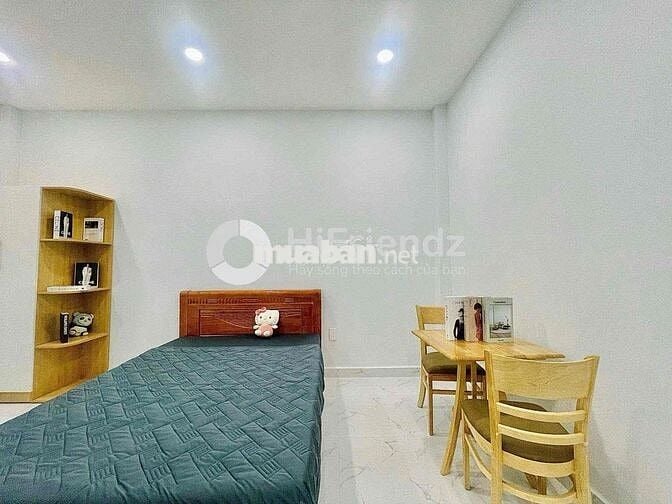 Cho Thuê Studio 25m2 Balcon Cửa Sổ Ngay Vòng Xoay Dân Chủ Quận 3