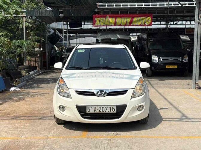 HUYNDAI I20 2011 TỰ ĐỘNG ,XE RẤT ĐẸP