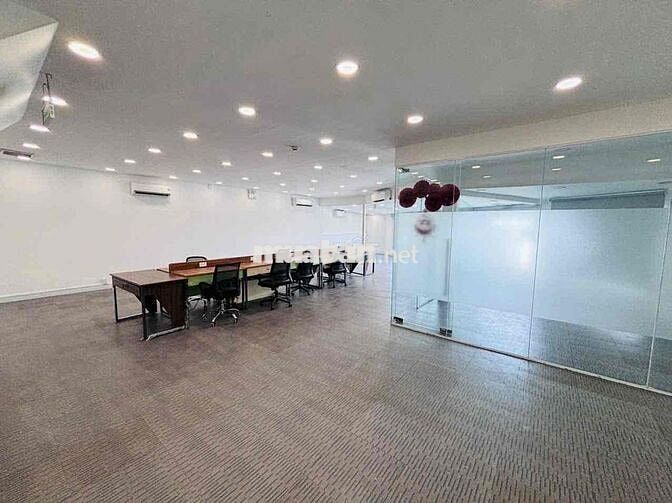 Cho thuê VP Út Tịch 160m2 full nội thất có lễ tân đón tiếp khách
