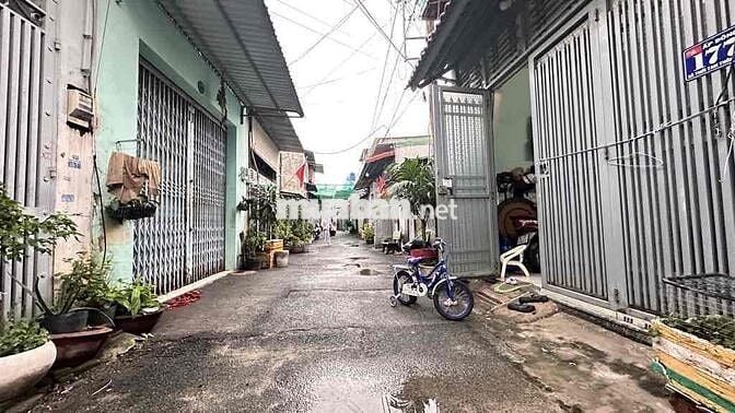 Nhà cấp 4 đúc lửng xinh xắn ngay Thới Tam Thôn 6 Hóc Môn